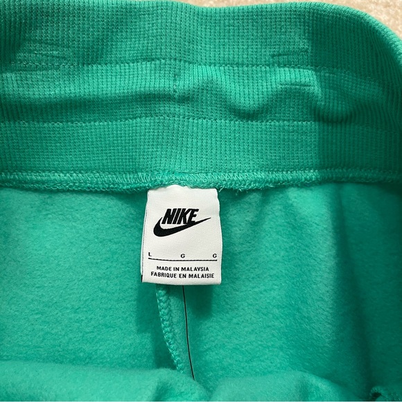 NEW Nike Sweat Shorts Womens Large Green Blue Fleece High Rise Loose Fit AOP - Picture 3 of 13